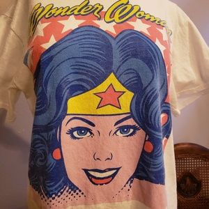 DC Comics Original Tops - DC Comics Original Wonder Woman t-shirt DC Comics Original Tops - DC Comics Original Wonder Woman t-shirt